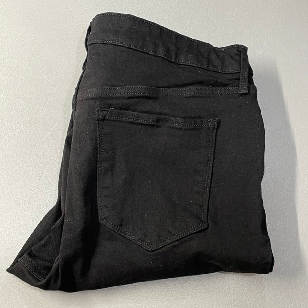 Old Navy Rockstar Super Skinny Womens Size 16 Straight Leg High Rise Black Denim